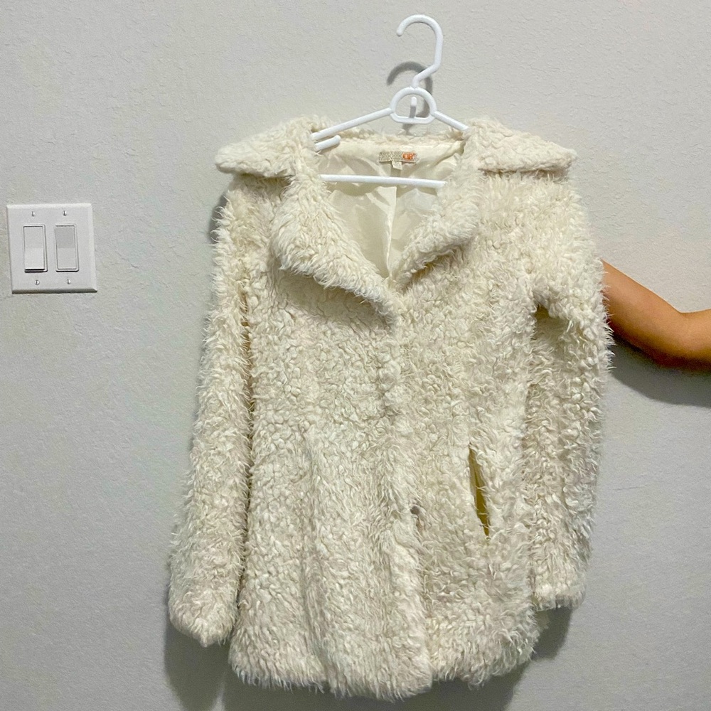 GB White Fluffy Coat